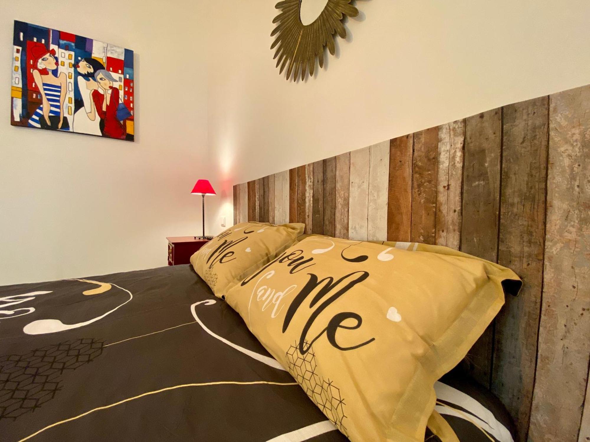 Republique Centre Apartment Carcassonne Room photo